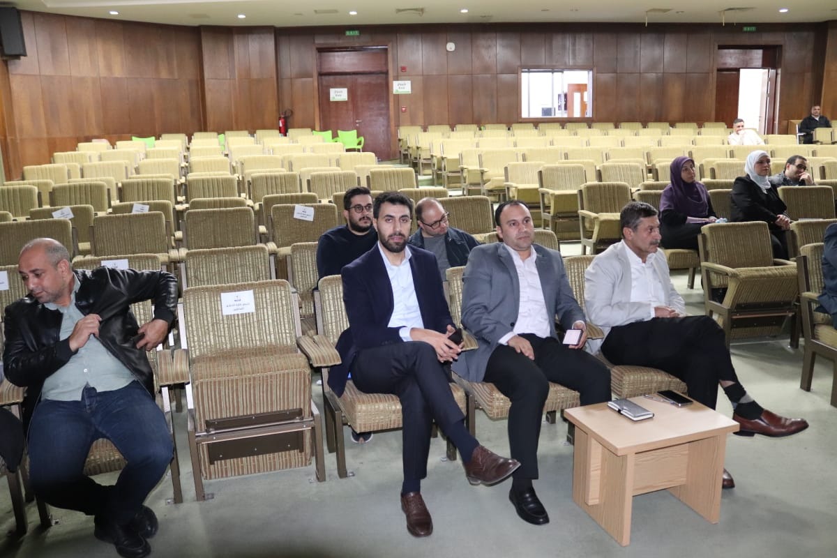 مركز الاعتماد والجودة يعقد ورشة عمل حول متطلبات الاعتماد المحلي لكلية الأعمال وكلية الإعلام في جامعة اليرموك